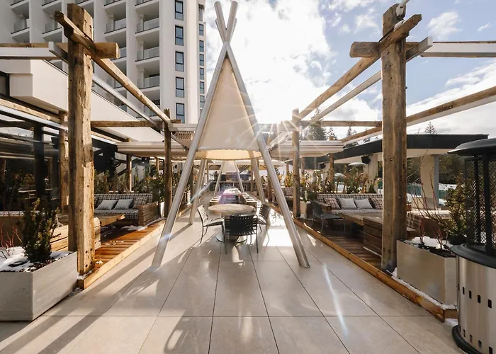 Mountain Wellness & 布克维